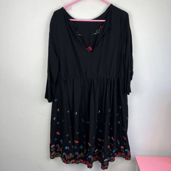 Torrid Black Embroidered Floral Challis Skater Dress womens plus size 2x - Picture 6 of 10